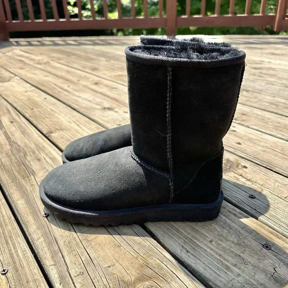 UGG CLASSIC II BOOT BLACK SUEDE SHEARLING LINED WOMENS 8 Great Shape!